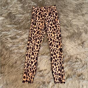 New Fabletics Oasis High Waisted 7/8 Leopard Print Legging size XS